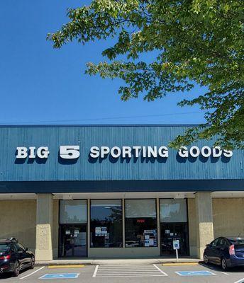 Big 5 Sporting Goods