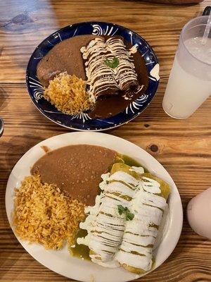 Blue plate- Enchiladas de Mole White plate- enchiladas verdes con extra crema (green salsa enchiladas with extra sour cream)