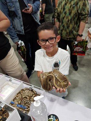 Always nice to see kids excited about snakes.