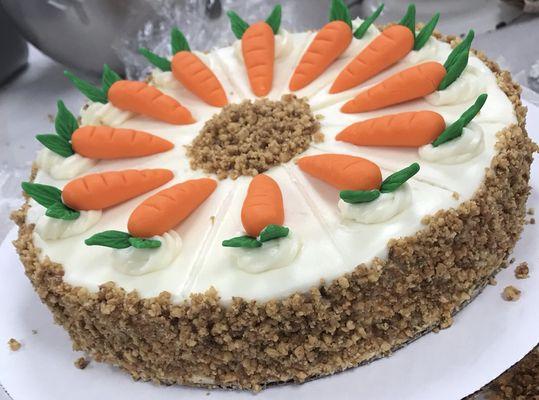 Carrot and walnuts cake