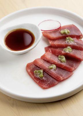 Maguro Wasabi: tuna sashimi, fresh chopped pickled wasabi, special soy sauce.