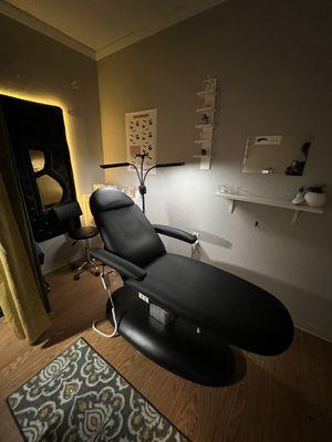 Eyelash extension and beauty salon located in Brandon, Fl named Visual Beaute Studio