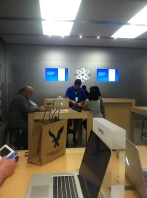 Genius Bar