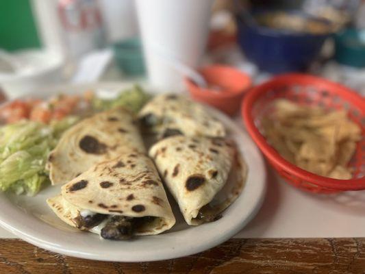 Beef quesadilla taco