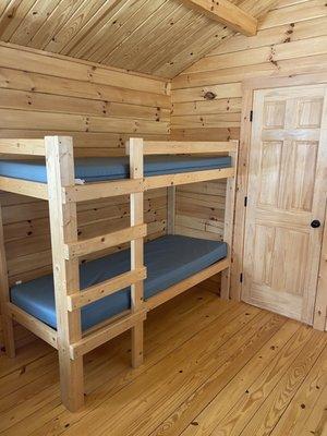 Bunk area yogi bear cabin