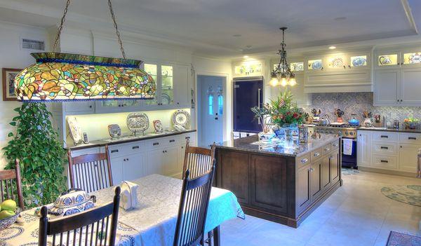 Beautifully Decorated Kitchen Lighting