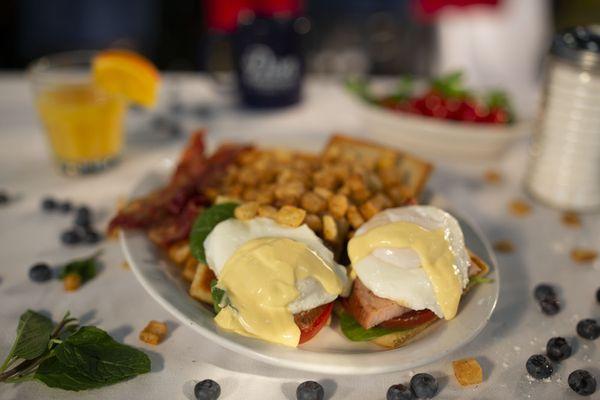 Eggs Benedict