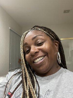 Senegalese twists with highlights