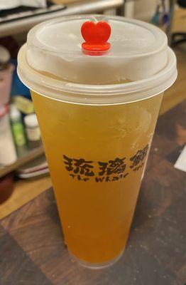 Peach Oolong Tea with popping peach boba