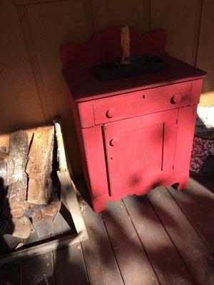 Small red Chest from Nest Feathers...