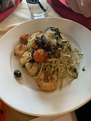 Shrimp and linguini