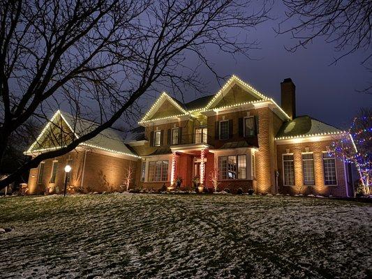 Accent lighting on house front