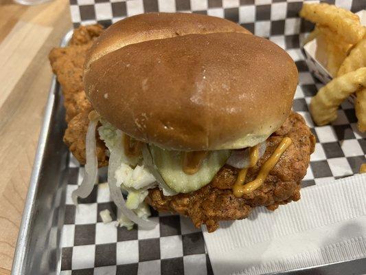 Hot chicken sandwich