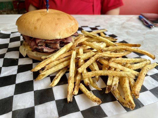 Pastrami Burger, small fries