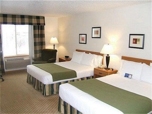 Holiday Inn Express & Suites Hudson-I-94