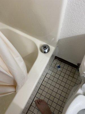 Shower head broken off