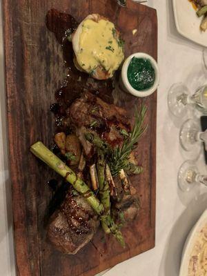 Absolutely amazing lamb chops - Special this evening!