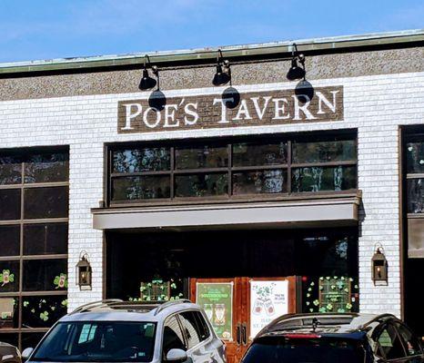 Poe's Tavern - Savannah