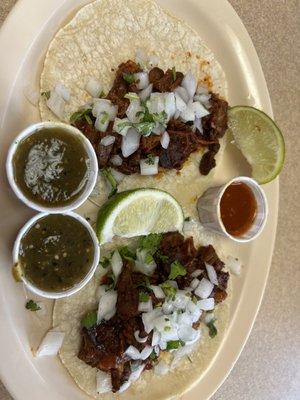 Tacos de pastor con tortilla comprada y 1 centavo de cilantro