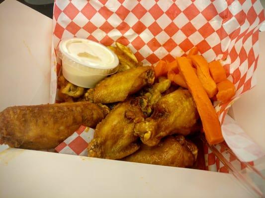 Order of bone in wings and waffle fries