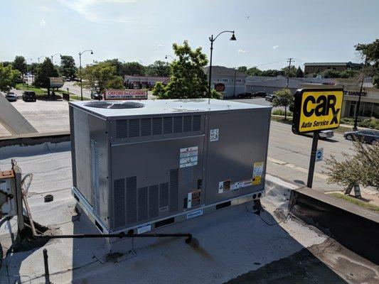 Rooftop Replacement in Glen Ellyn, IL