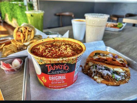 Birria ramen & 2 birria tacos