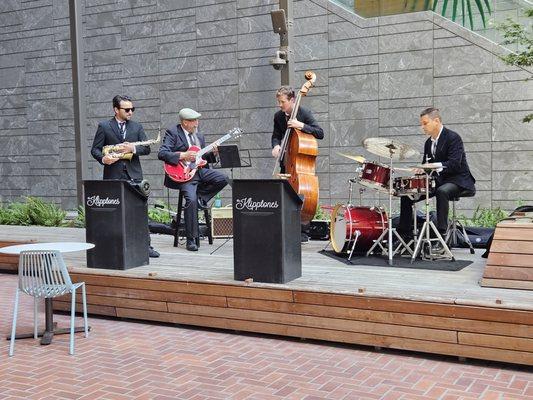 The Klipptones instrumental quartet performing for a summer ice cream social in downtown San Francisco!