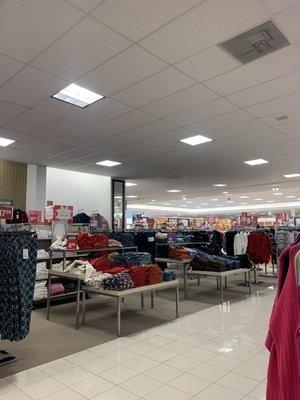 Nice  clean Belk in Port Orange.