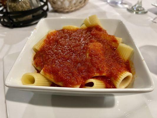 Rigatoni with Marinara sauce