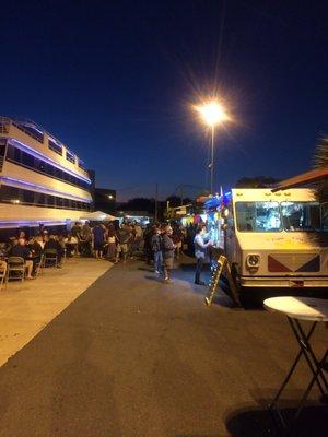 Port of St Pete food truck extravaganza