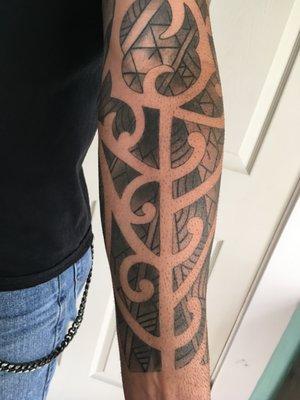 FREE HAND SLEEVE BY GUIDO