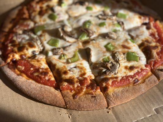 8in thin crust mushroom and green pepper