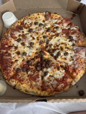 Medium pepperoni and beef