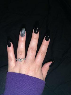 Hard to see the black but the grey is the magnetic polish.