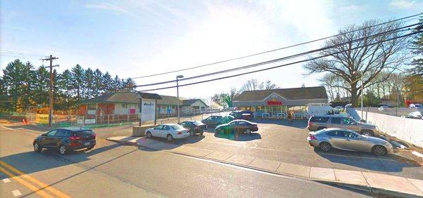 Wawa, Upper Providence/Rose Tree -- BEFORE current reno. It now combines both properties shown. (screenshot from online maps program)