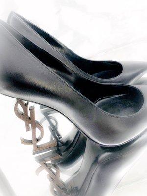 YSL signature heels!