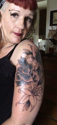 Amanda work a few years ago ! Thankyou! Ill be back soon to put possibly add a light color to open flowers .