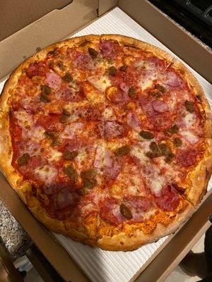 All meats pizza 16 inch