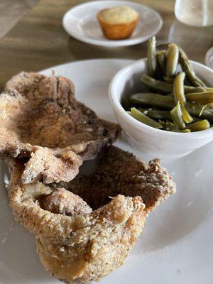 Fried pork chops with green beans