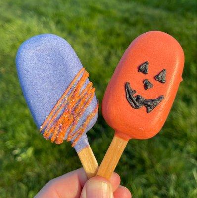 Cool Halloween Cake Pops