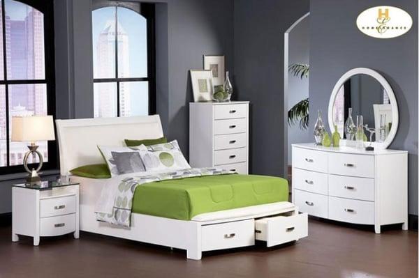 Bellagio Furniture Store is located in the furniture row of Houston, Texas where we specialize in household furniture like couch, mattress,