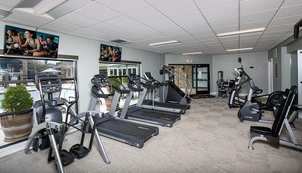 24/7 fitness center