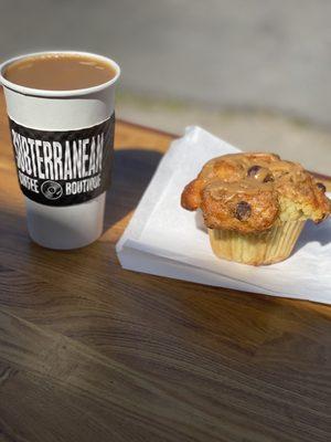 Coffee and muffin at sidewalk seating