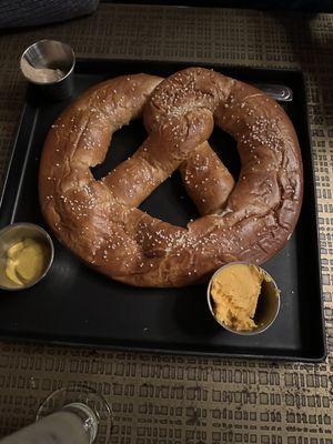 Giant pretzel - YUM