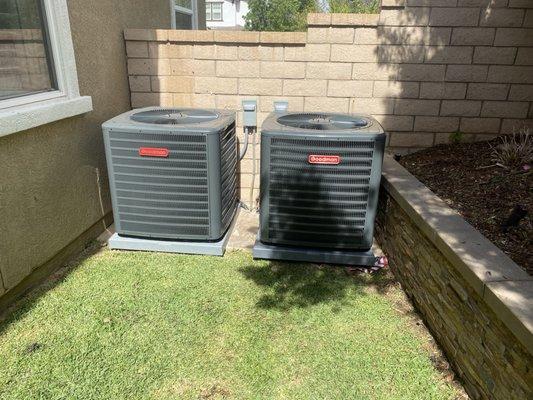 2x Goodman 4 Ton condenser's