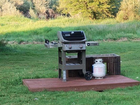 BBQ w/ propane and tools.