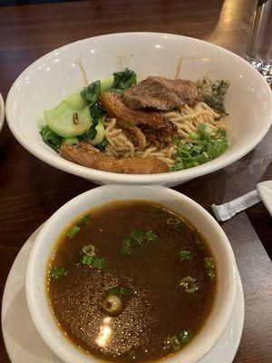 Beef and tendon noodle with soup