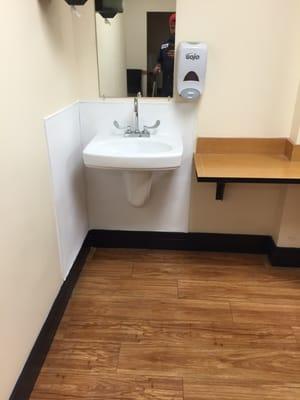 Handicap sink install