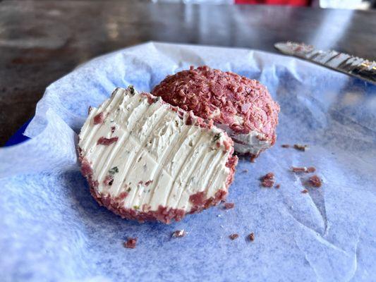 The Homemade Cheeseball