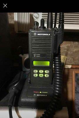 Motorola Mts 2000 800 mhzs with battery antanna charger and Mic 110 or best offer